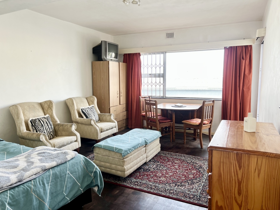 1 Bedroom Property for Sale in Oostersee Western Cape